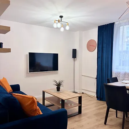 Apartament Bb 10 Min Spacerem Do Centrum Wifi Baza Wypadowa W Beskidy *