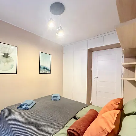 Bb 10 Min Spacerem Do Centrum Wifi Baza Wypadowa W Beskidy Apartament